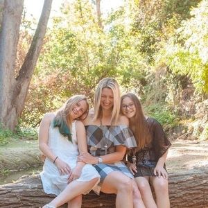 Meet your Posher, Daniela